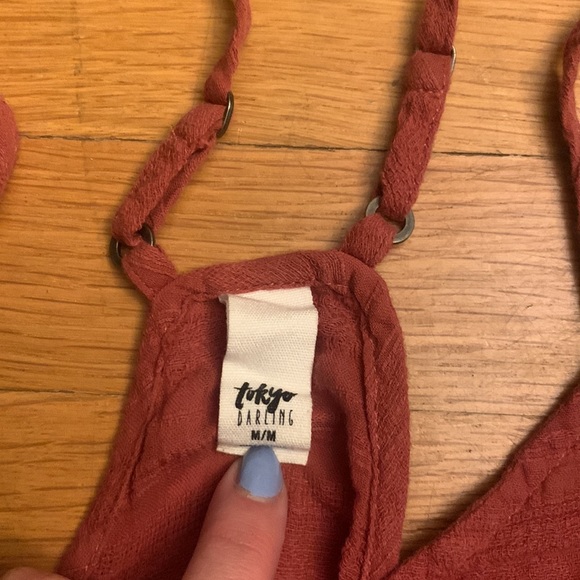 Ruffle Tank Top - Picture 3 of 5